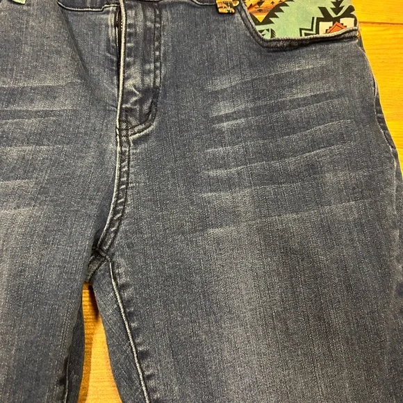 Ranch Dressn Flare jeans with Southwestern Print Accents Size 14 - Picture 7 of 16